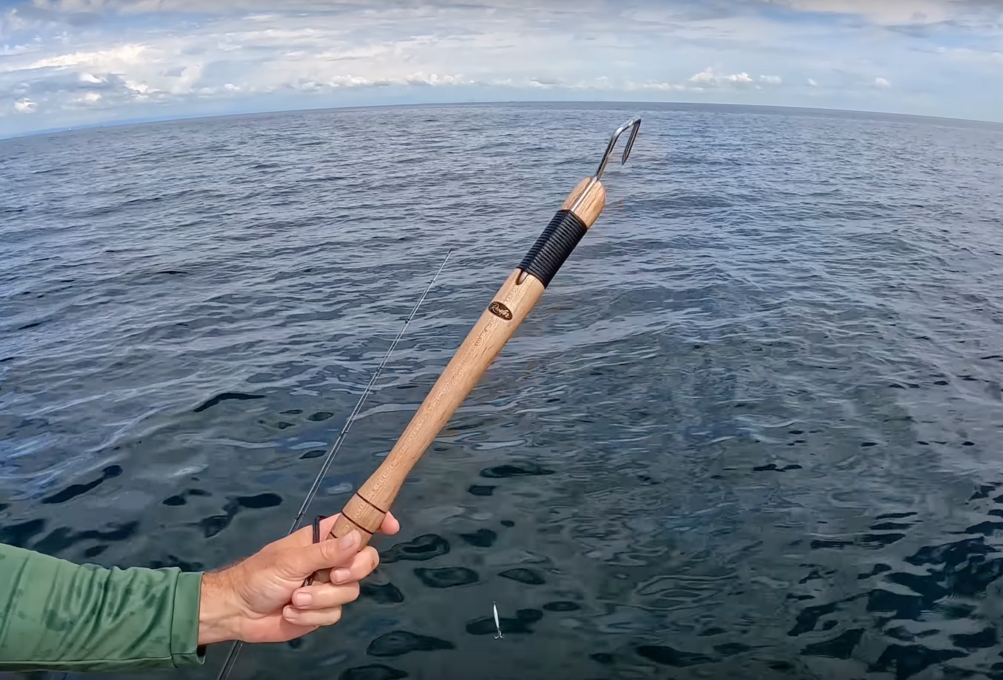 Rusler Wooden Lip Gaff