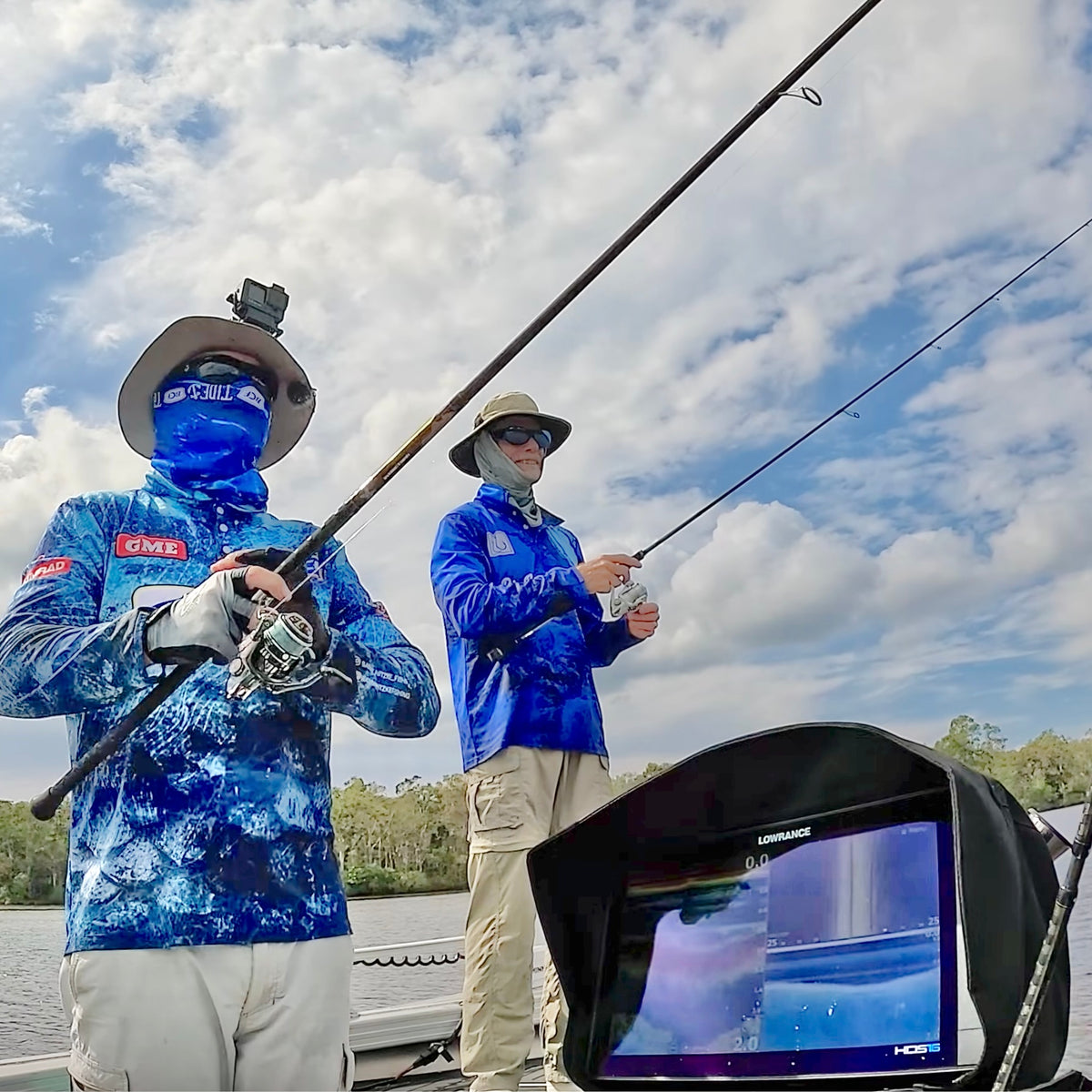 Lowrance HDS Pro sounder protected by a Rusler Sounder cover from Jetcast