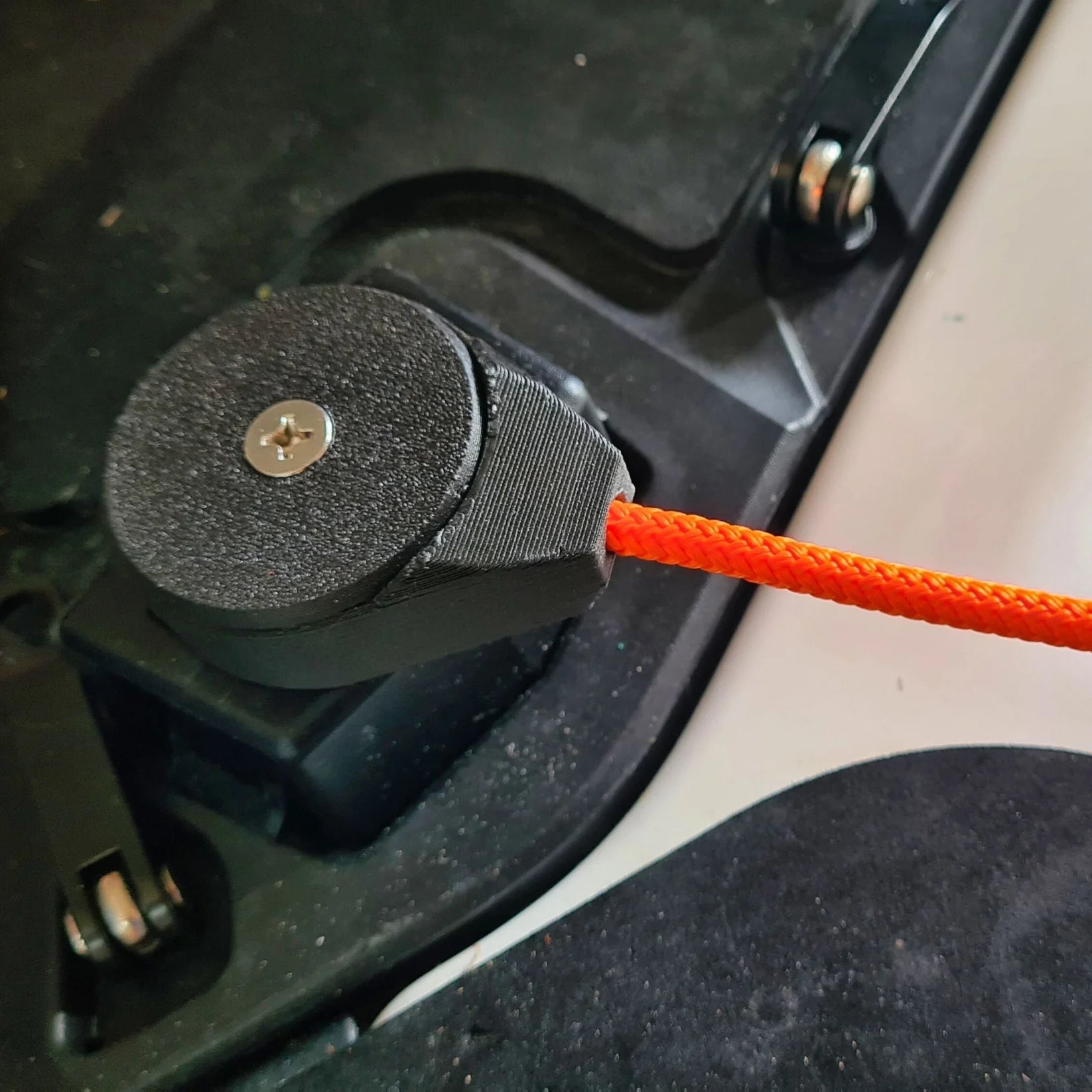 Sea-Doo LinQ docking puck with short rope tether for jet ski docking
